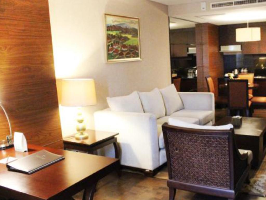 El Hotel Royale Bandung Exterior photo