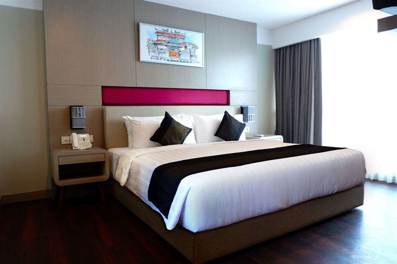 El Hotel Royale Bandung Exterior photo